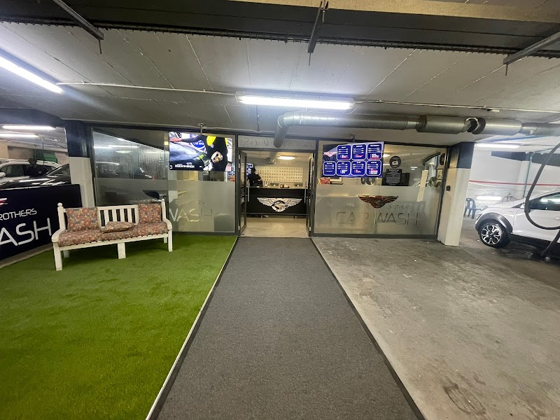 Thunder Brothers Car Wash Willowbridge Shopping Centre - Photo 3